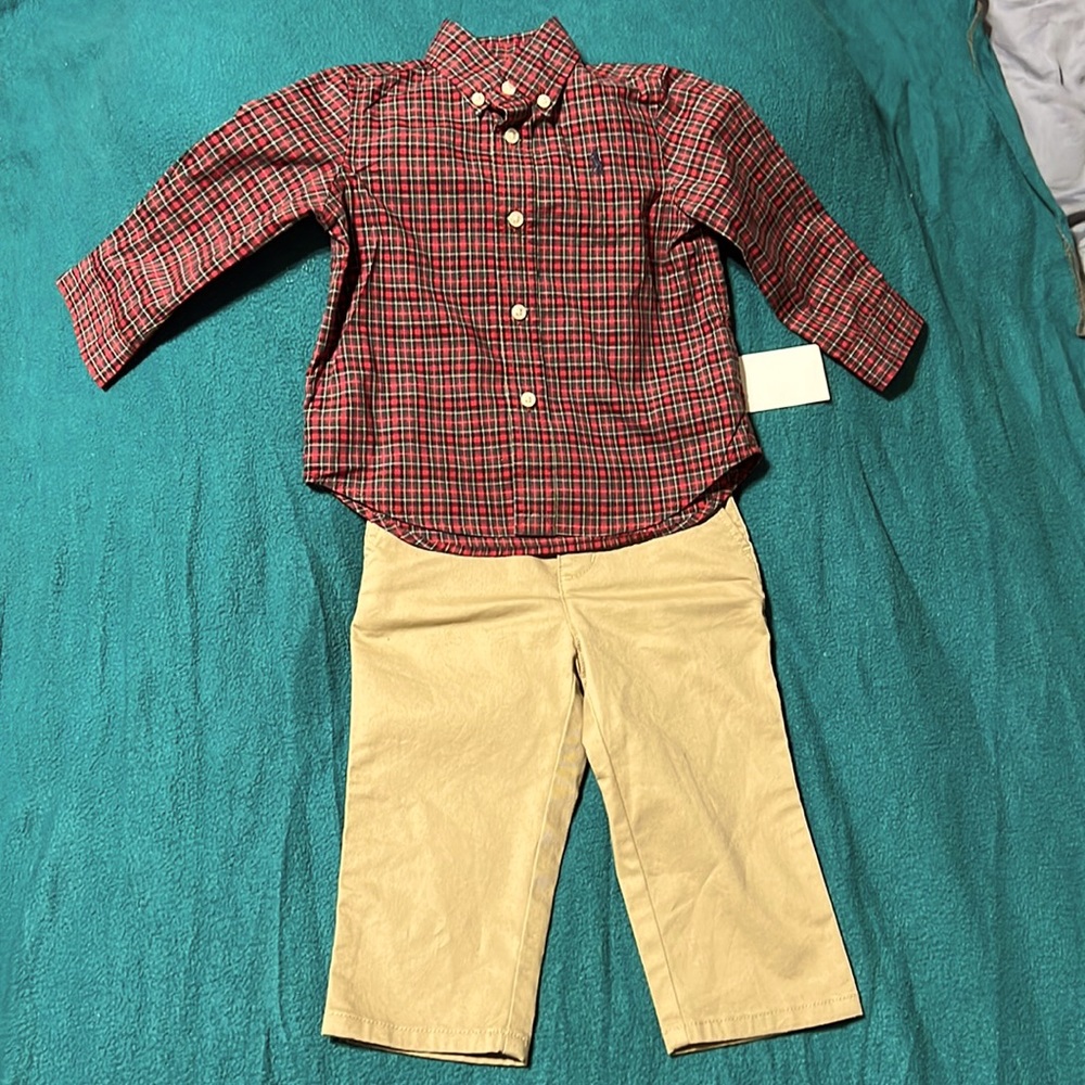 One set, khaki pant and striped shirt  for 12 months of baby. No flaws.